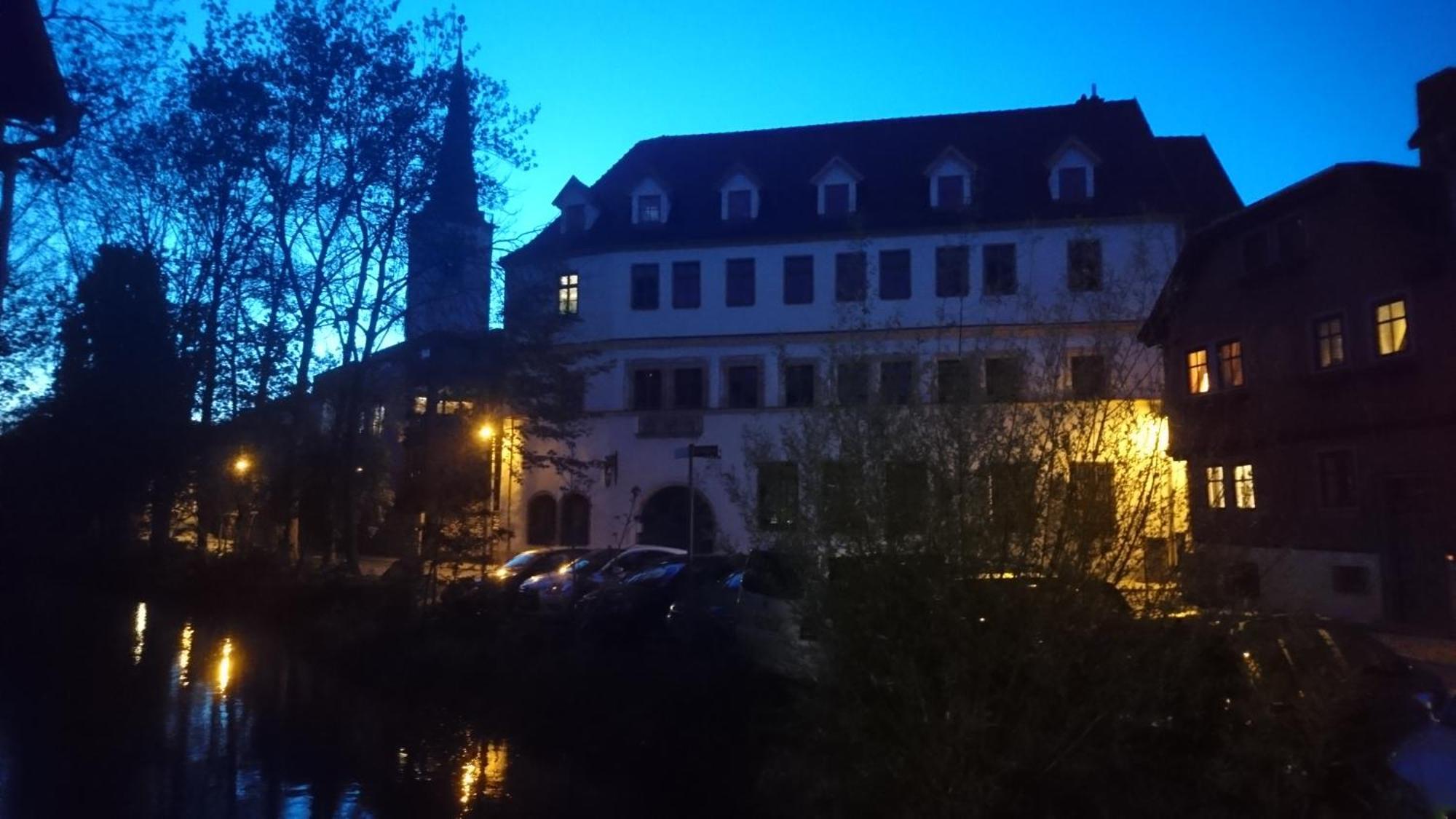 Haus Zum Kleinen Helm Apartment แอร์ฟวร์ท ภายนอก รูปภาพ